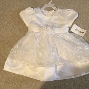 White flower girl dress, 18-24 months, NWT